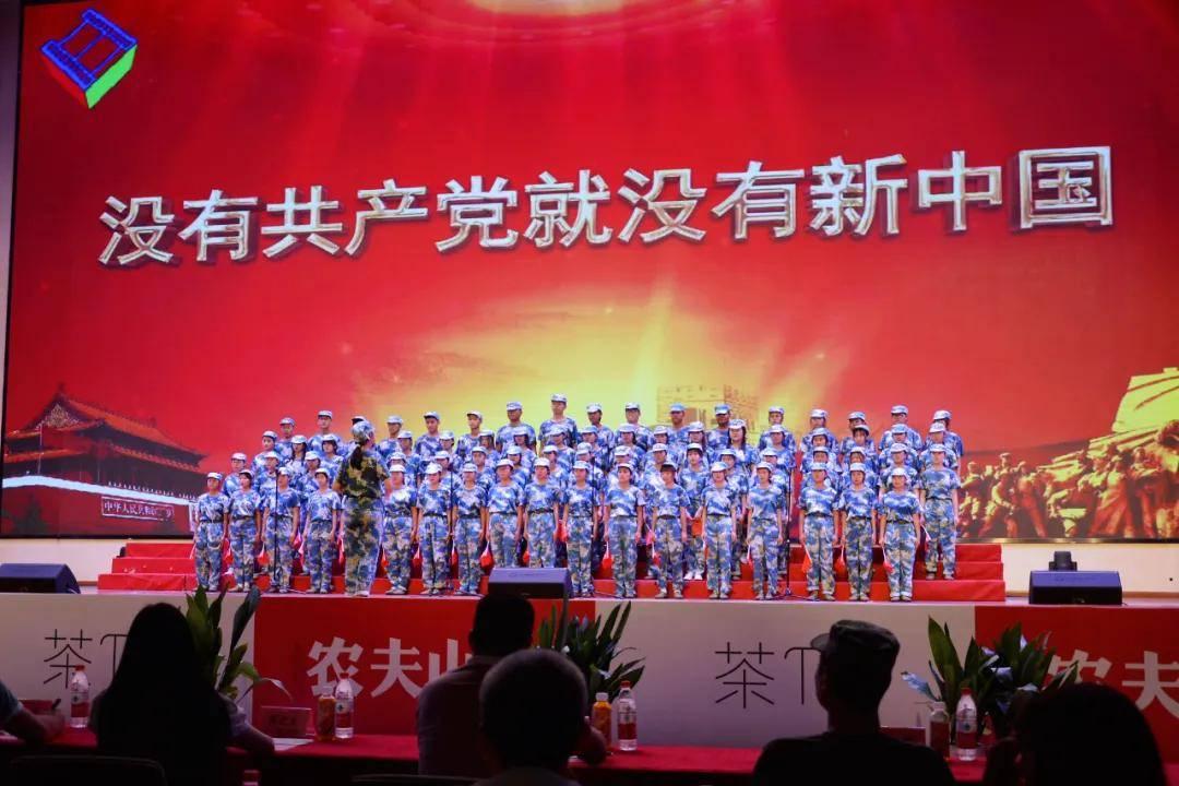 憨豆先生找小熊