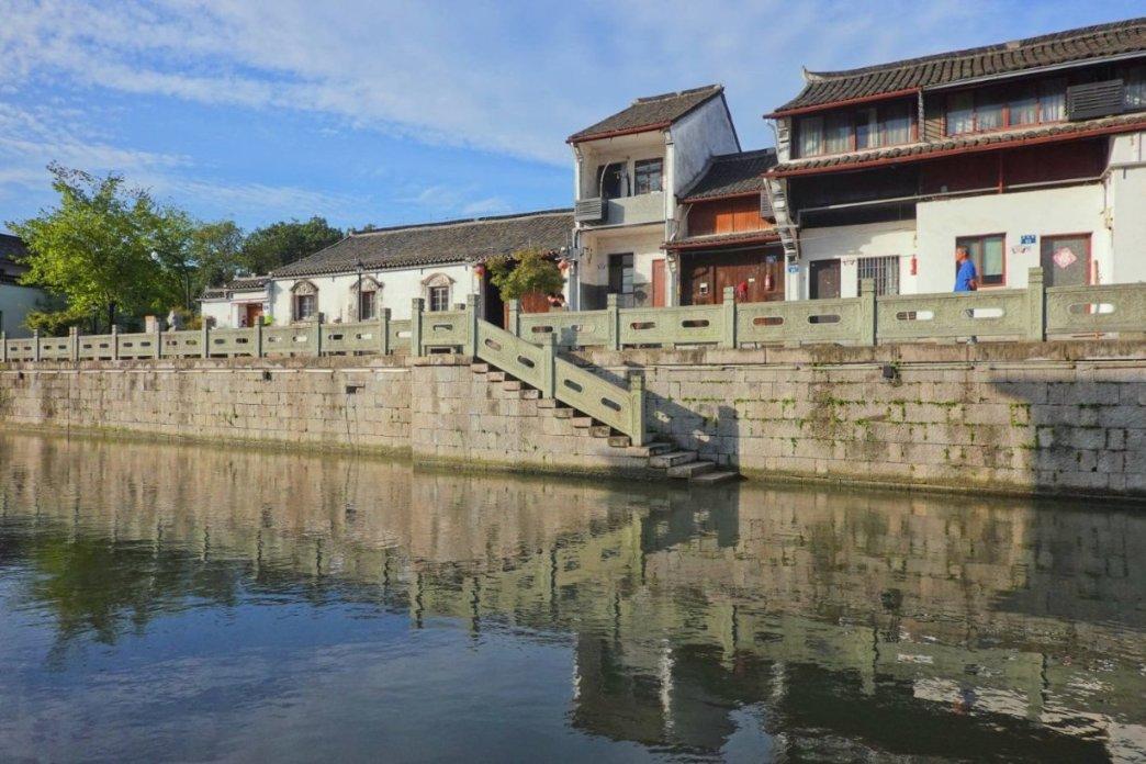 威海海警局会同多部门开展“反走私、偷渡”普法宣传
